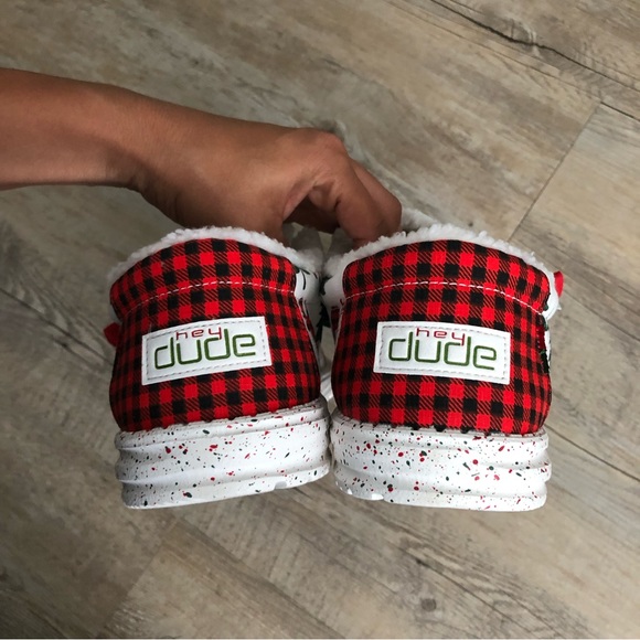 Hey Dude Wally Woodland Buffalo Plaid Christmas Shoes- 12 - Picture 3 of 8